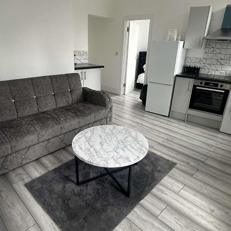 Luton Town Centre Apartment Zewnętrze zdjęcie